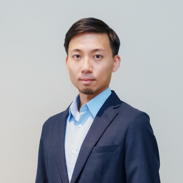 山中 雄介